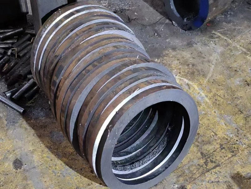 华龙30CrMo无缝钢管切割